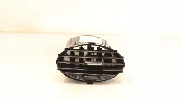 Ford Focus Dashboard side air vent grill/cover trim