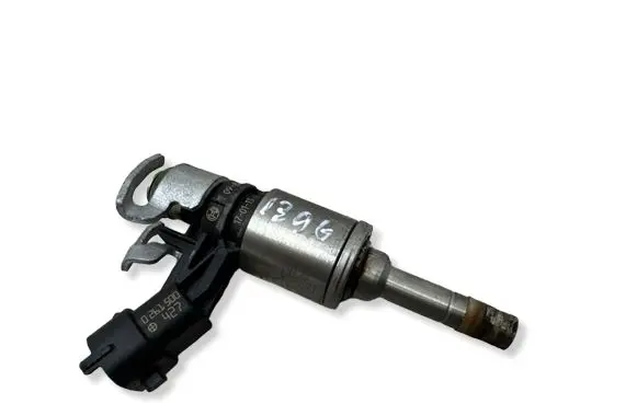 Maserati Levante Fuel injector 0261500427