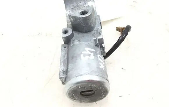 Nissan X-Trail T30 Ignition lock 