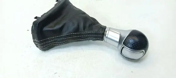 Audi TT TTS RS Mk3 8S Gear lever shifter trim leather/knob 8S1713139B