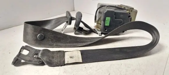 Skoda Octavia Mk1 (1U) Front seatbelt 00064785 2449855241977 857701