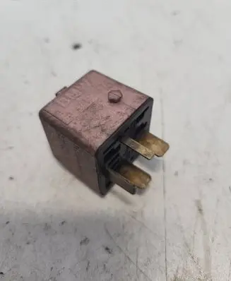 BMW 3 E46 Other relay 8365326