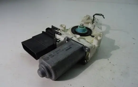 Volkswagen Passat Alltrack Rear door window regulator motor 1K0959703P