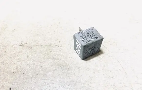 Skoda Fabia Mk1 (6Y) Other relay 141951253b 20240072