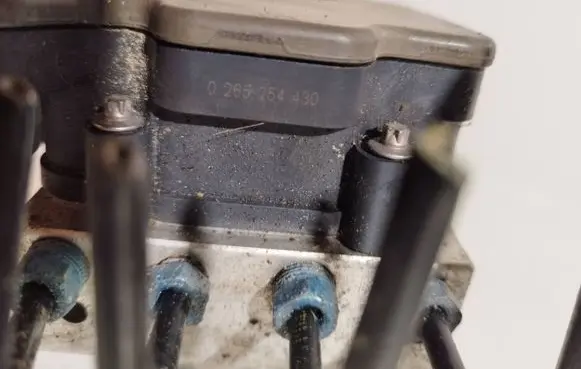BMW X6 E71 ABS Pump 0265254430 6870761