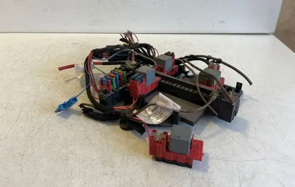 Mercedes-Benz ML W163 Fuse module 1635450405 08200202