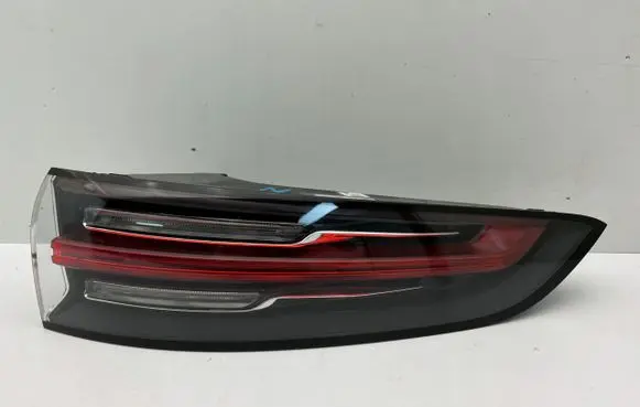 Porsche Cayenne (9Y0 9Y3) Rear/tail lights