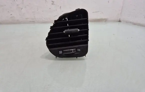 Dashboard side air vent grill/cover trim