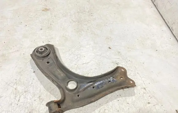 Skoda Fabia Mk1 (6Y) Front lower control arm/wishbone