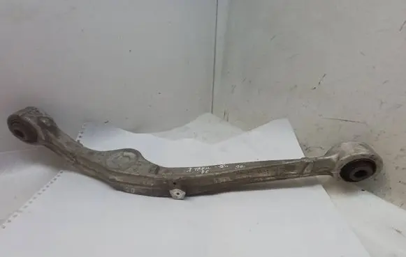 Nissan X-Trail T32 Rear upper control arm/wishbone 
