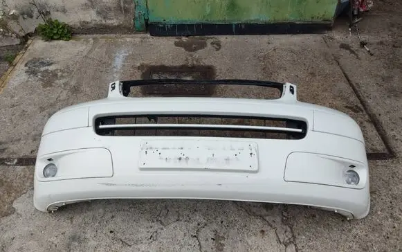 Volkswagen Transporter - Caravelle T5 Front bumper 7H5807101