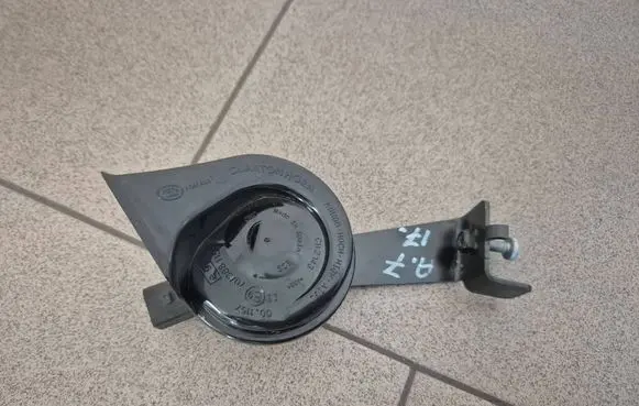 Audi A7 S7 4G Horn signal 4G8951230B