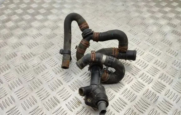 Volkswagen Transporter - Caravelle T5 Engine coolant pipe/hose 03L121131K