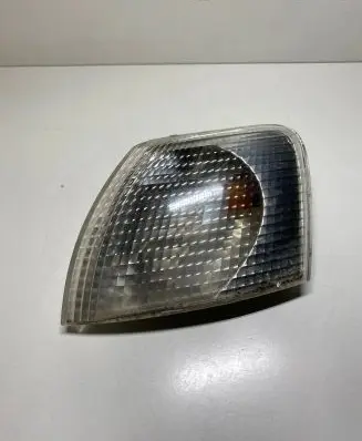 Volkswagen PASSAT B5 Front indicator light 3B0953049C 41571