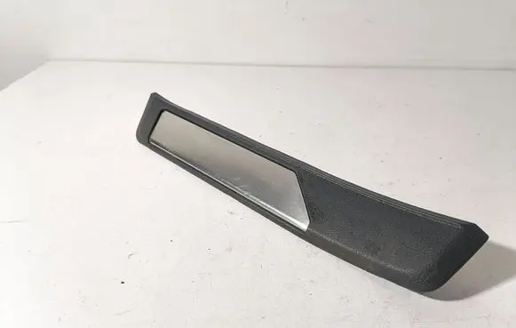 Lexus ES 250 - 300 - 330 Rear sill trim cover 6791633160