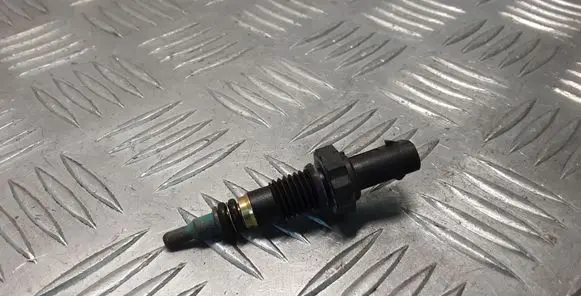 Coolant temperature sensor