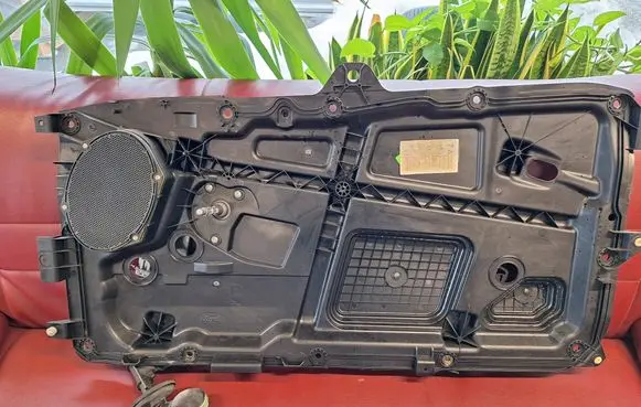 Ford Fiesta Front door manual window regulator 2S51B045H16A