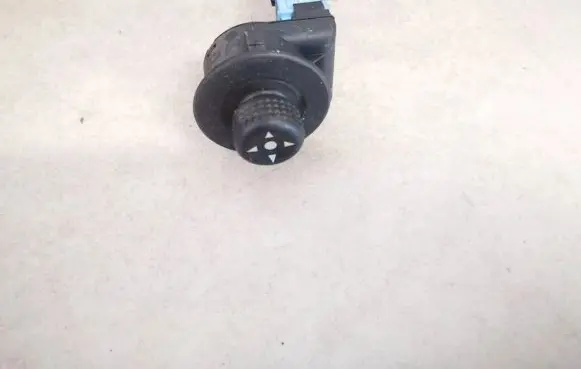 Citroen Berlingo Wing mirror switch 185526