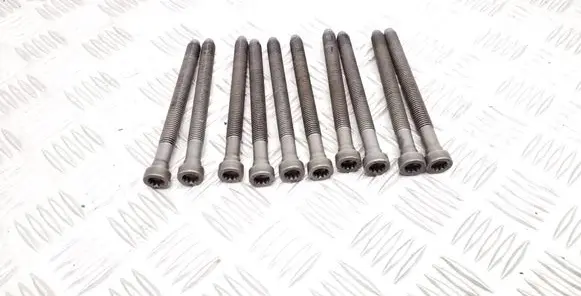 Volkswagen Tiguan Cylinder head bolts 