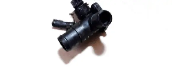 Volkswagen Golf III Engine coolant pipe/hose