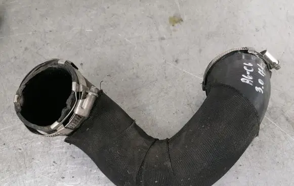 Audi A6 S6 C6 4F Intercooler hose/pipe 4F0145737G
