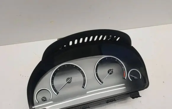 BMW X5 F15 Speedometer (instrument cluster) 0263726437 17388410 6844043