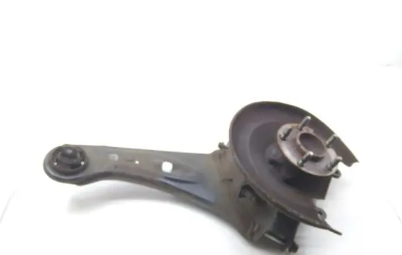 Rear wheel hub
