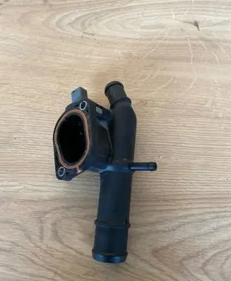 Volkswagen Scirocco Engine coolant pipe/hose 03L121132