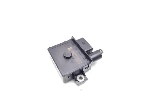 BMW 3 E90 E91 Glow plug pre-heat relay 7798000 0522120102 779800004