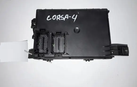 Opel Corsa D Fuse module 13265078