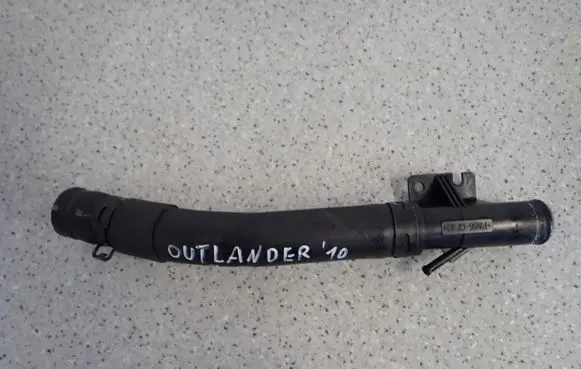 Mitsubishi Outlander Engine coolant pipe/hose 