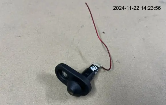 Toyota Avensis T250 Front door sensor 