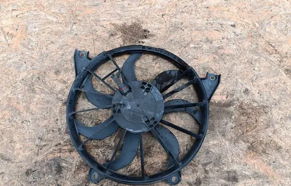 Dodge Journey Electric radiator cooling fan 91790 L489186 5489186
