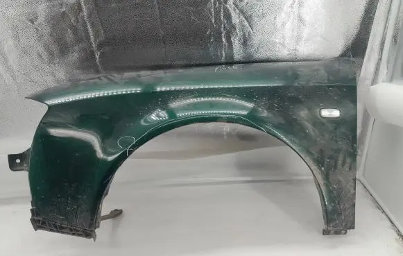 Audi A6 S6 C5 4B Fender