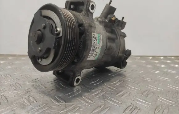 Volkswagen PASSAT CC Air conditioning (A/C) compressor (pump) 5N0820803 R134A1701P 0092040B4