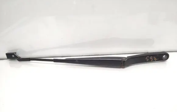Volkswagen Golf VI Front wiper blade arm 1Q1955409