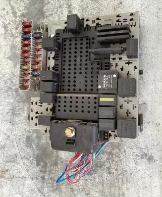 Volvo V70 Fuse box set 8676286
