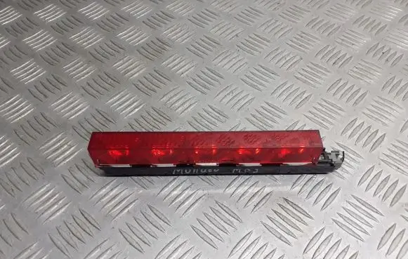 Ford Mondeo Mk III Third/center stoplight 1S71-13A613-AE