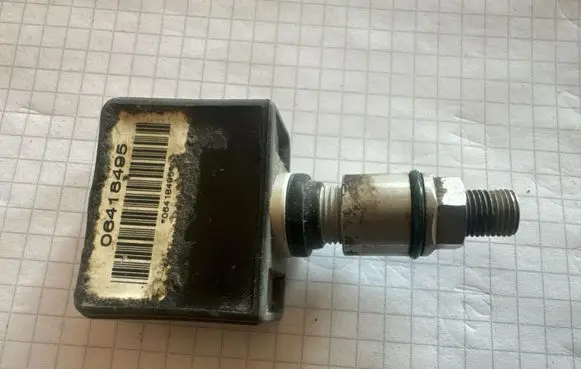 Renault Megane II Tire pressure sensor 8200086582