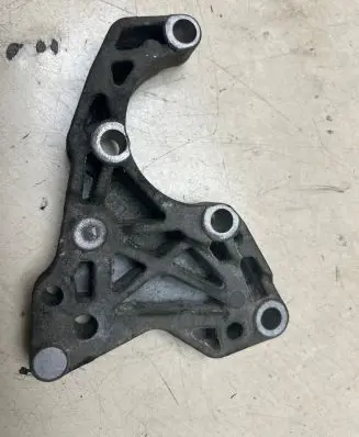 BMW 5 E60 E61 Power steering pump mounting bracket 2247556