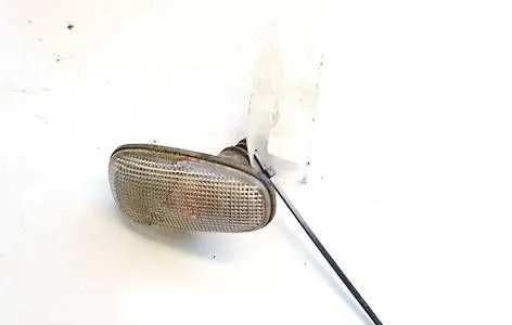 Opel Zafira A Front fender indicator light 09133263 5wk42856