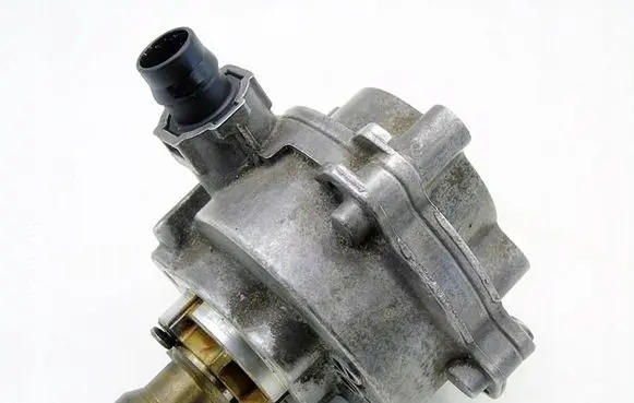 BMW 5 E60 E61 Vacuum pump 200400089