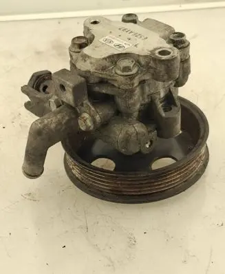 Hyundai Tucson JM Power steering pump 571002E200 6526A197
