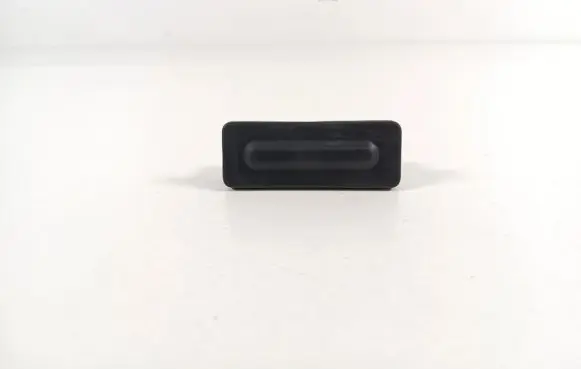 Tailgate opening switch