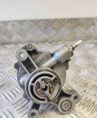 Peugeot 407 Vacuum pump D1651A 2202P