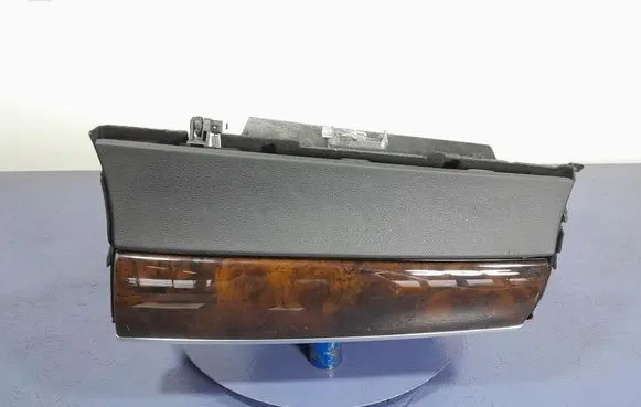 BMW X5 F15 Glove box
