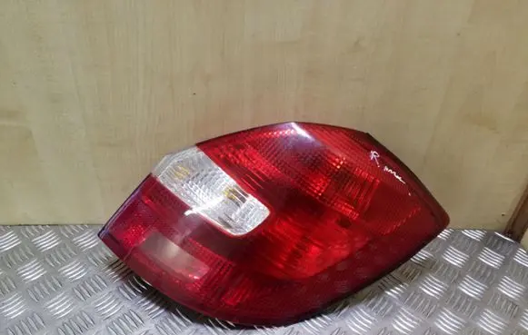 Skoda Fabia Mk2 (5J) Rear/tail lights ZSB5J6945096A