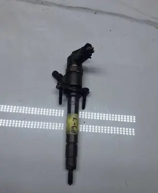 Fuel injector
