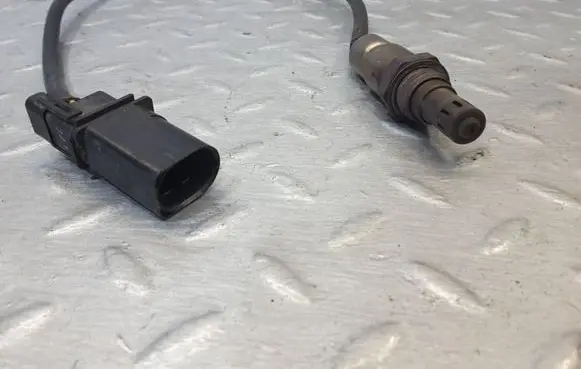 Volkswagen Jetta VI Lambda probe sensor 03L906262A