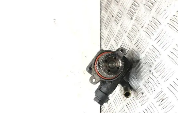 Isuzu Trooper Fuel injection high pressure pump Y300